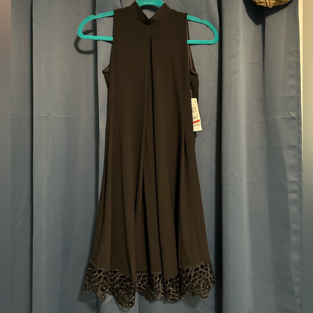 Petite S - Black Dress